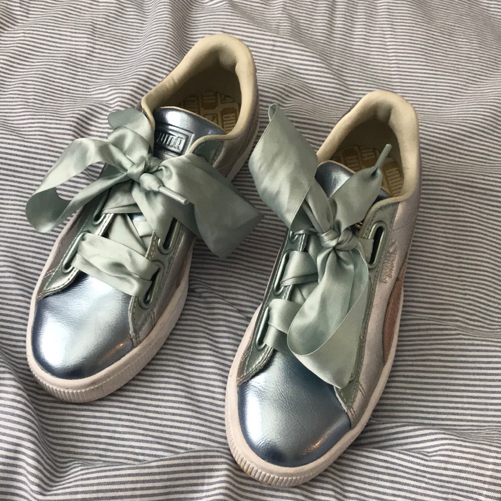 PUMA Basket Heart Bauble sneaker